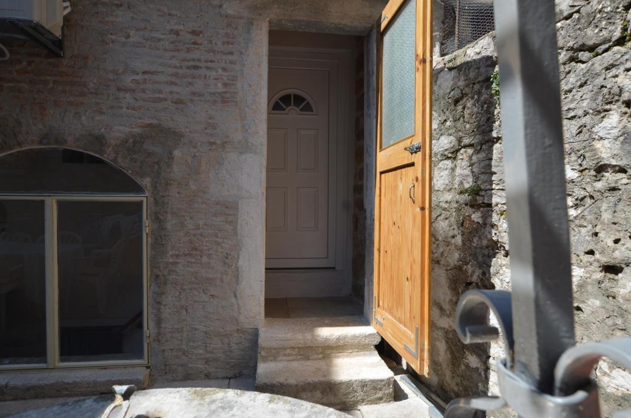 Studio Apartment La Maison De Catherine Rovinj Exteriör bild