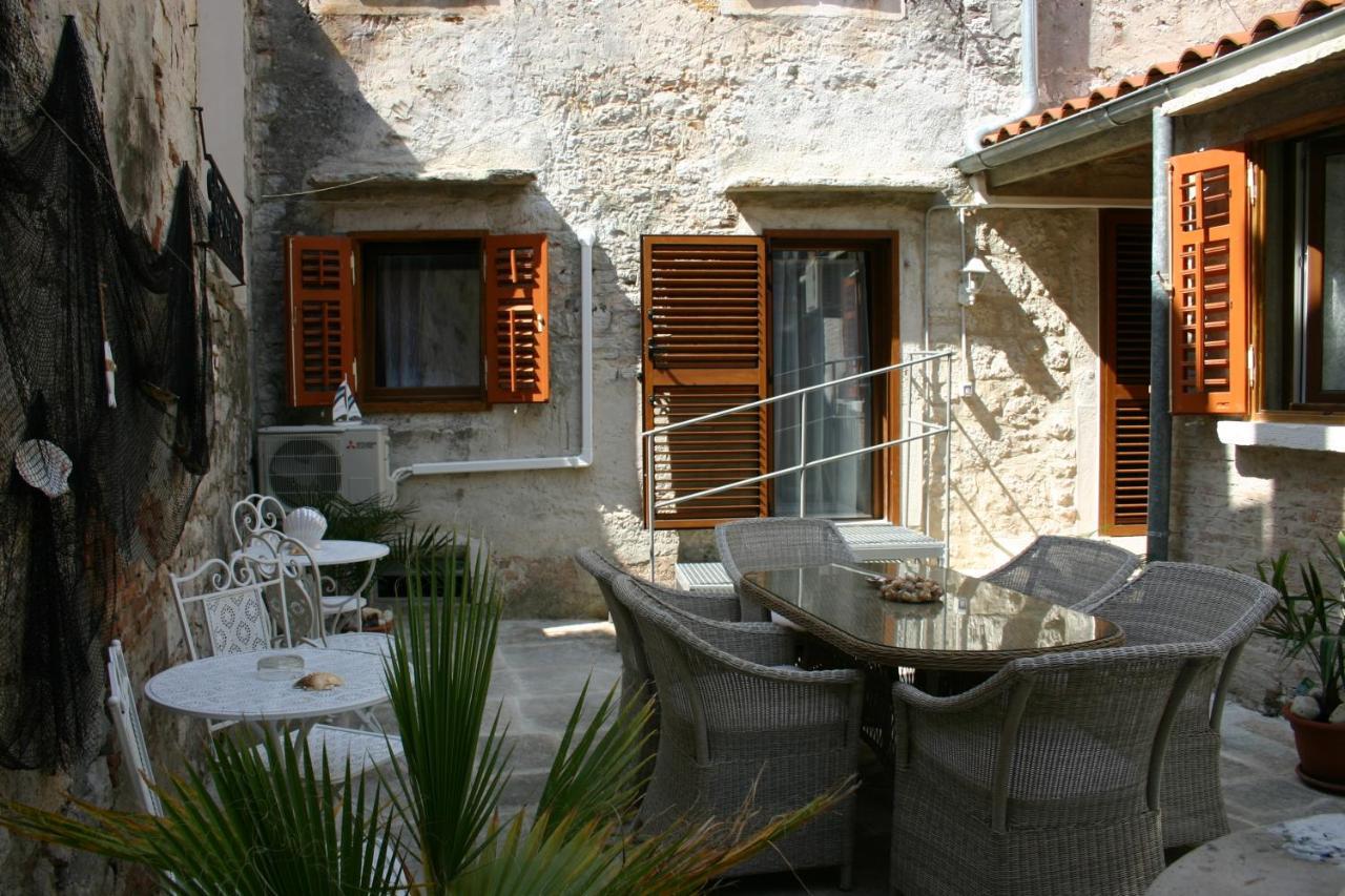 Studio Apartment La Maison De Catherine Rovinj Exteriör bild